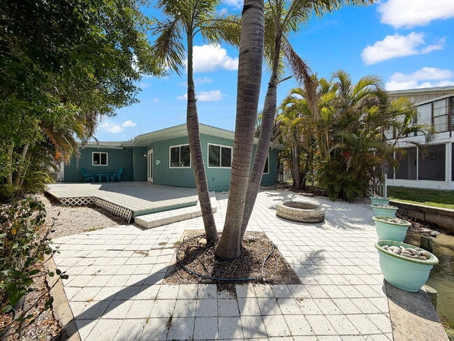 Building Photo - 200 176th Terrace E