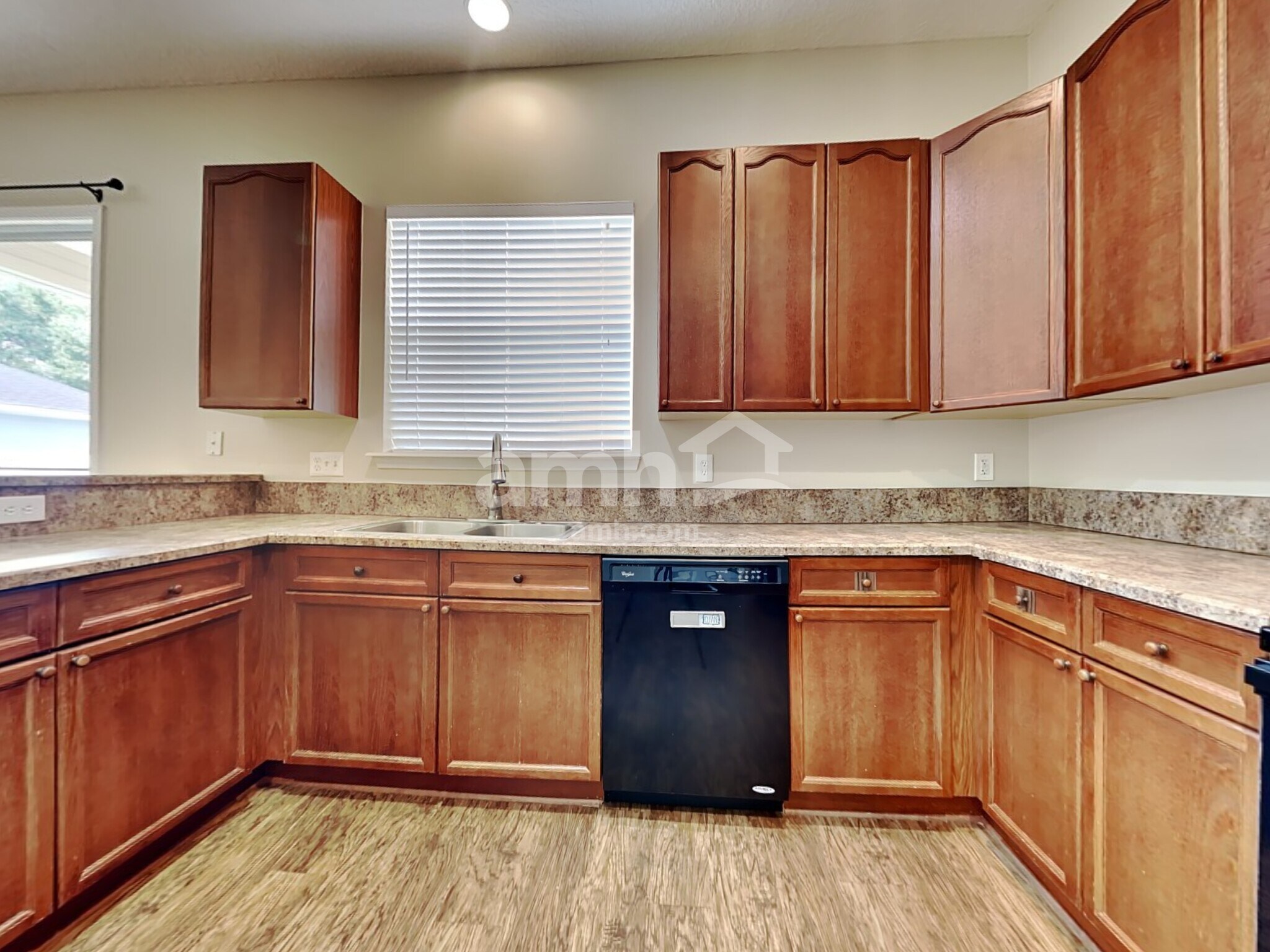 Building Photo - 2859 Pebblewood Ln