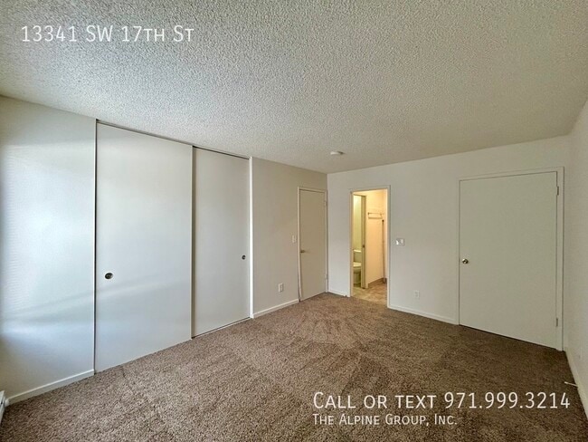 Building Photo - 13341 SW 17th St