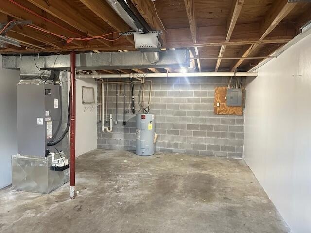 Building Photo - 1752 31st St NE