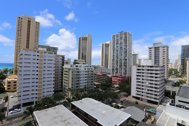 Building Photo - Liliuokalani Plaza – 2 bedroom, 2 bath with 1 covered parking