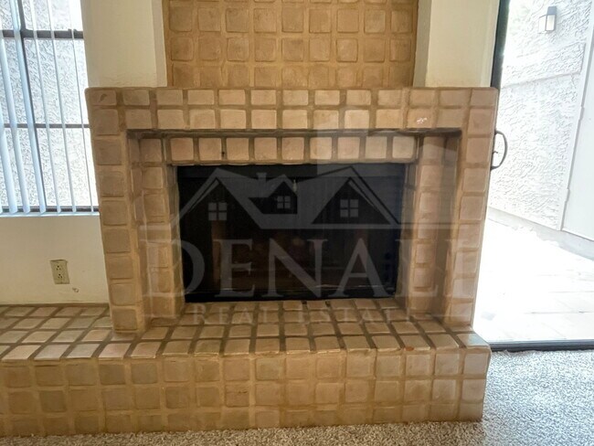 Building Photo - 10019 E Mountain View Rd