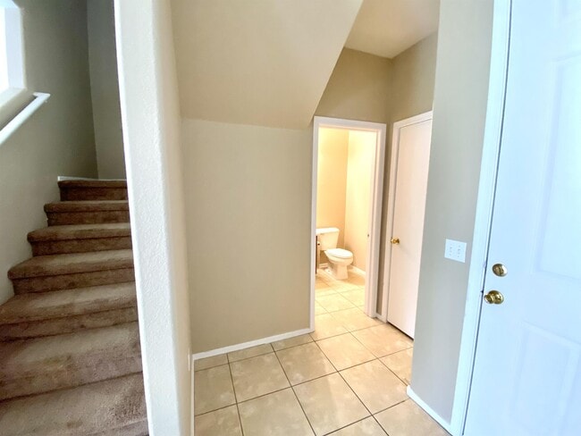 Building Photo - 45639 W Barbara Ln