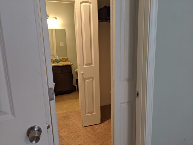 The master BR has an attached walk-in closet and private bathroom. - 2414 Lake Park Rd