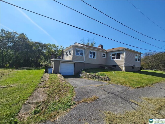 Building Photo - 6123 3rd Ave