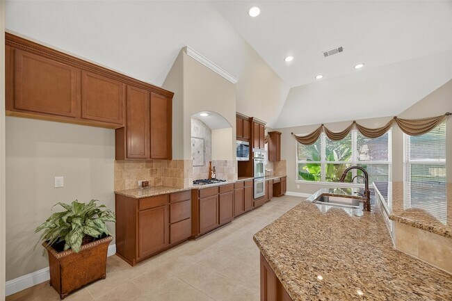 Building Photo - 21331 Winding Path Way