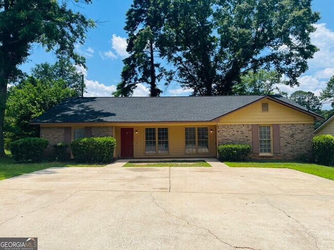 Building Photo - 104 Peachtree Ct