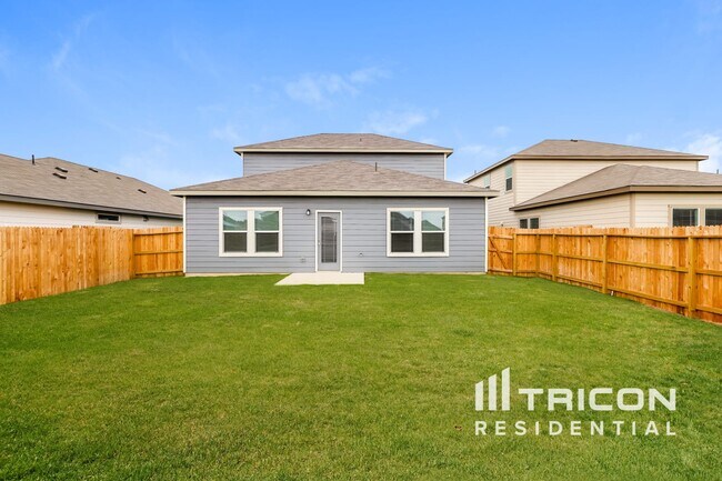 Building Photo - 13504 Paxton Boulevard Saint Hedwig TX