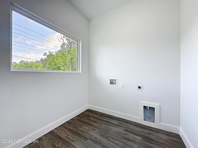 Building Photo - 8912 Hogan Rd