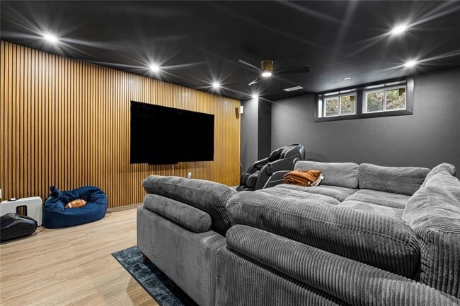 Building Photo - 915 Lost Forest Dr NW