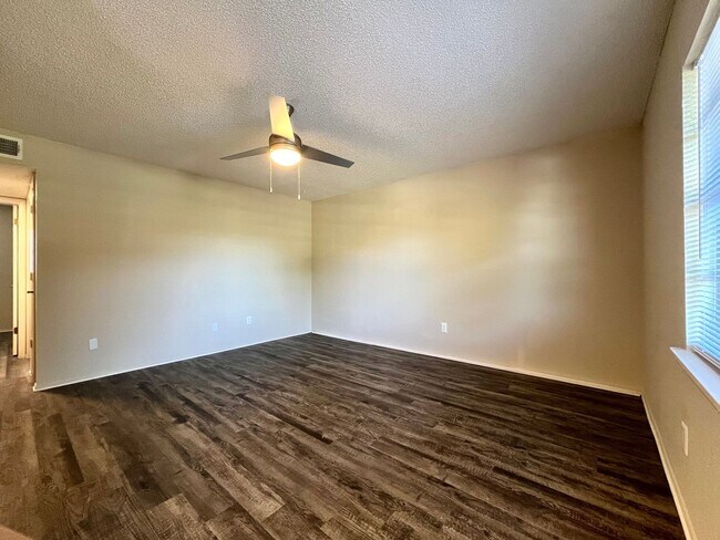 Interior Photo - Raven