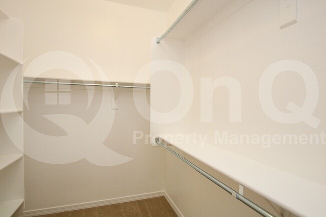 Building Photo - 1465 E Ibis St