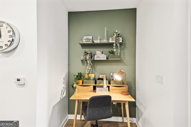 Building Photo - 2945 Cumberland Mall