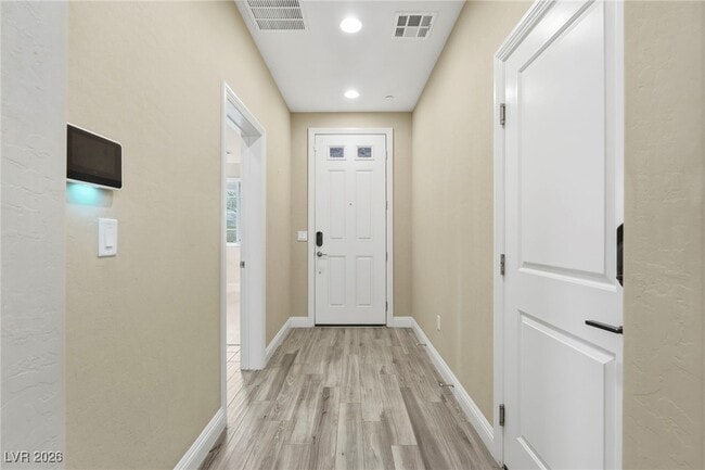 Building Photo - 2198 Trivero St