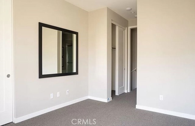 Building Photo - 322 Placemark