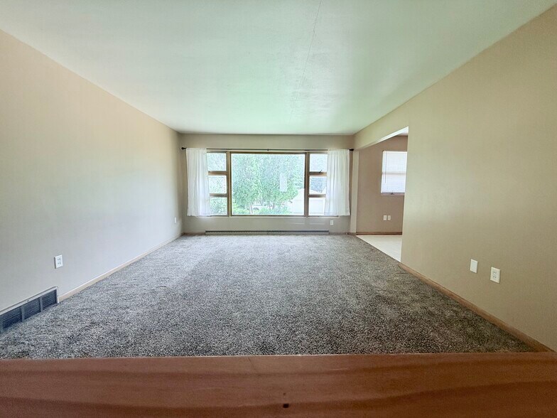 Living Room - 2506 Iowa St
