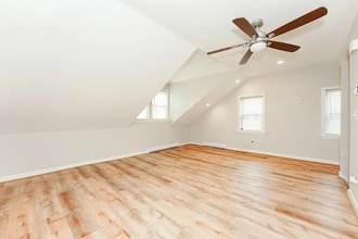 Building Photo - 35 Grove St