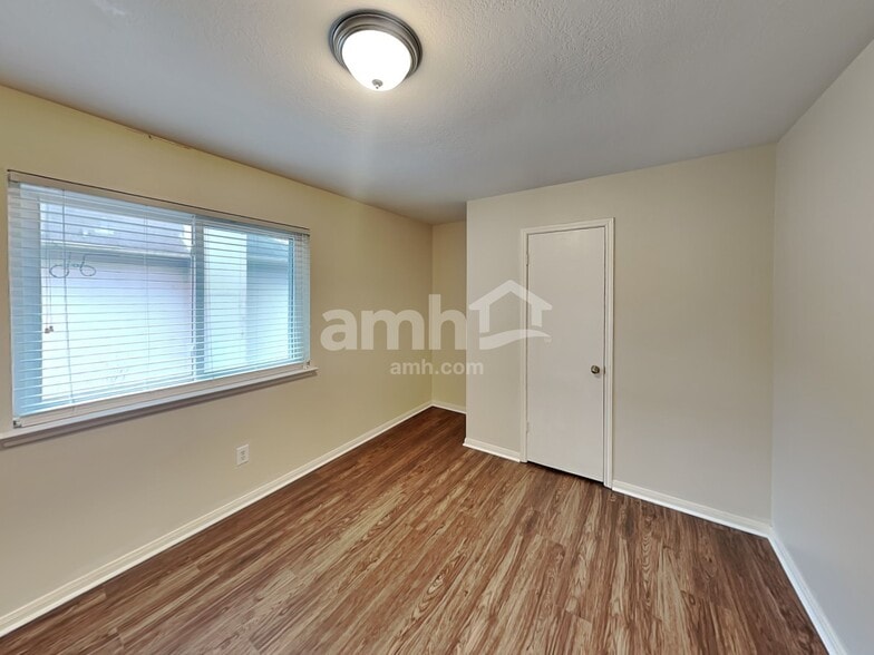 Building Photo - 18018 Imber Forest Ln