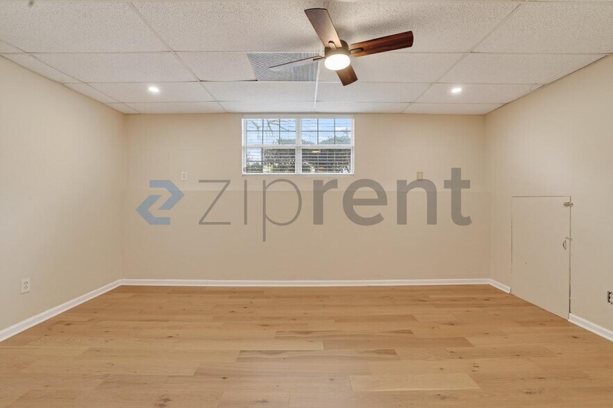 Building Photo - 3968 Broken Horn Ct