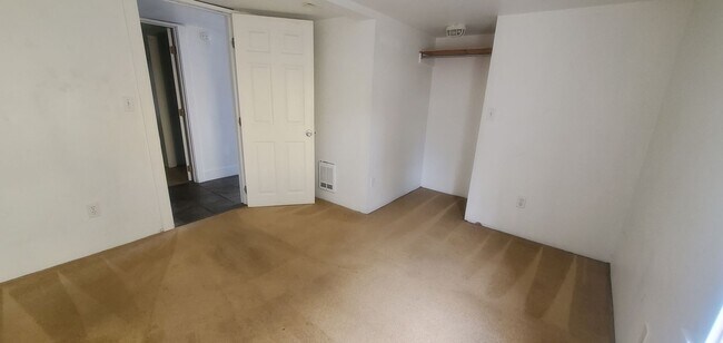 Building Photo - 1015 High St