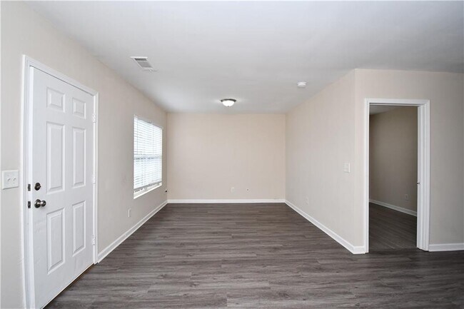 Building Photo - 639 Mill Stone Bluff