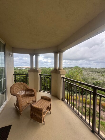 Building Photo - 150 Pantano Cay Blvd