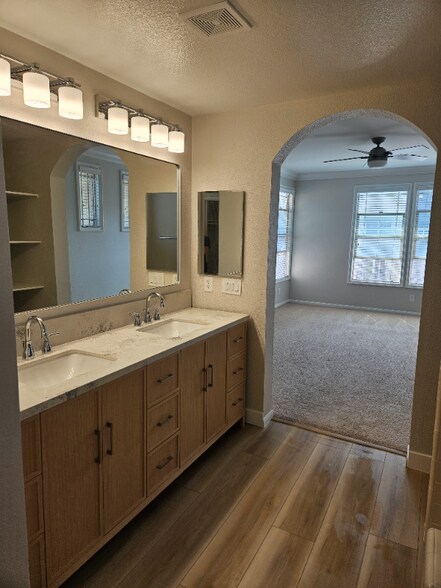 Building Photo - 8300 Station Village Ln