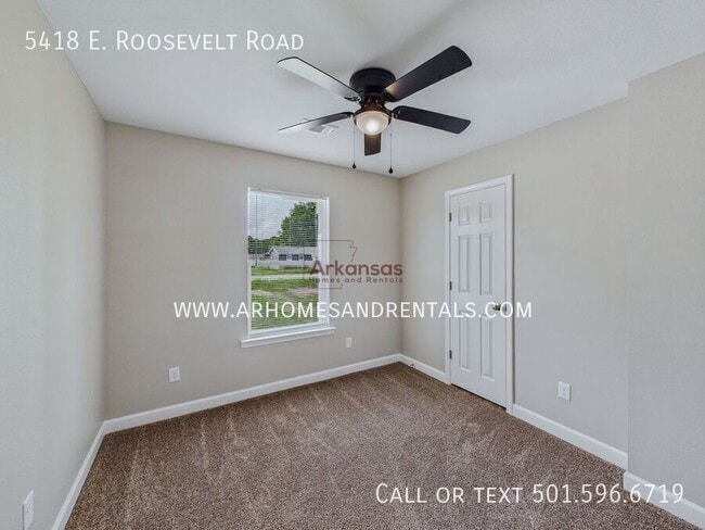 Building Photo - 5418 E Roosevelt Rd