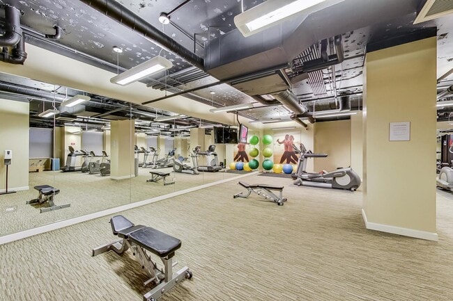 Building Photo - 310 S Michigan Ave