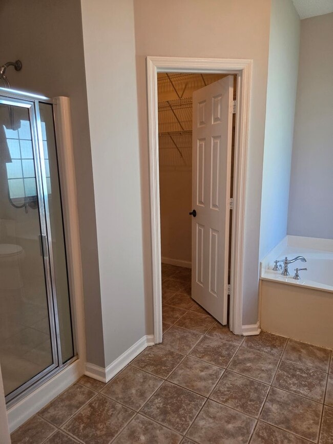 Building Photo - 2607 Quail Ridge Ln SW