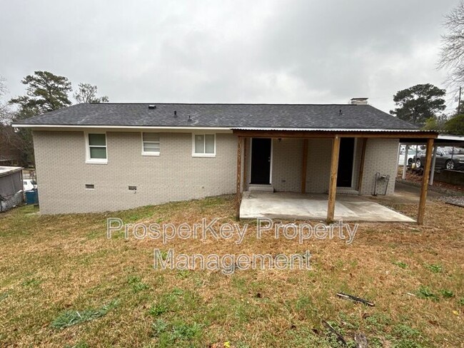 Building Photo - 5941 Valleybrook Rd