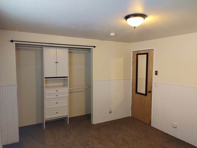 Building Photo - 1601 Canyon Rd