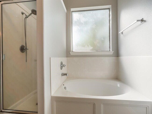 Building Photo - 5511 Wild Milberry Dr