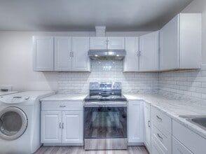 Building Photo - Spacious 3 Bedroom, 2 Bath Duplex with Garage, Washer & Dryer Included – Move-In Ready!