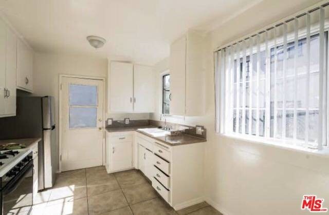 Building Photo - 235 E California Blvd