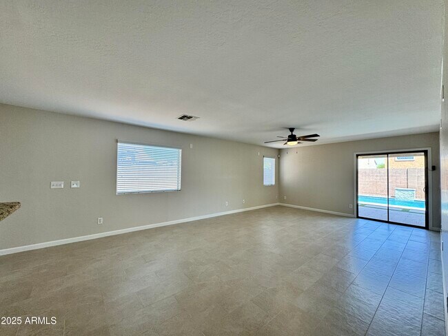 Building Photo - 45008 Miramar Rd