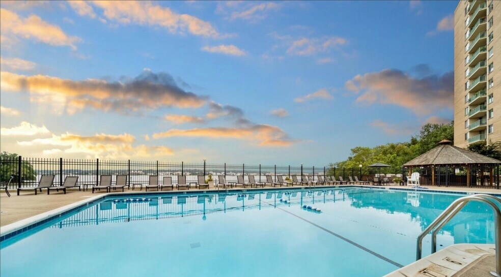 Pool - 501 Slaters Ln