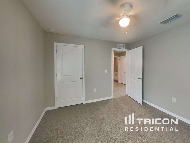 Building Photo - 12177 Downy Birch Dr