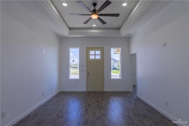Building Photo - 10901 N Sugar Bear Dr