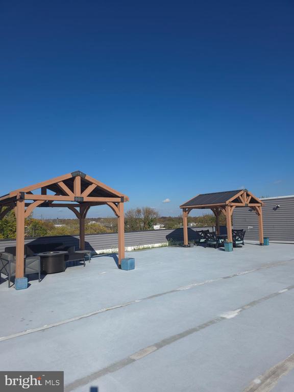 Building Photo - 3925 Haverford Ave