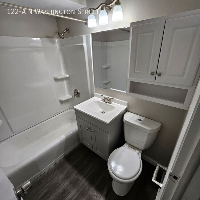 Building Photo - 122-A S Washington St