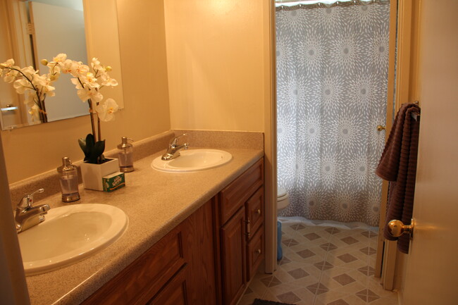 Bathroom with two doors for separation. - 395 Sierra Vista Ave