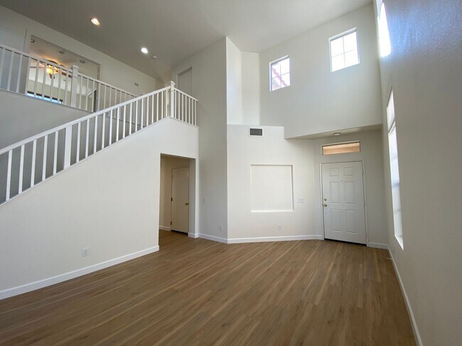 Building Photo - Gorgeous 4 Bedroom Carlsbad Home With A Stunning View and Solar!