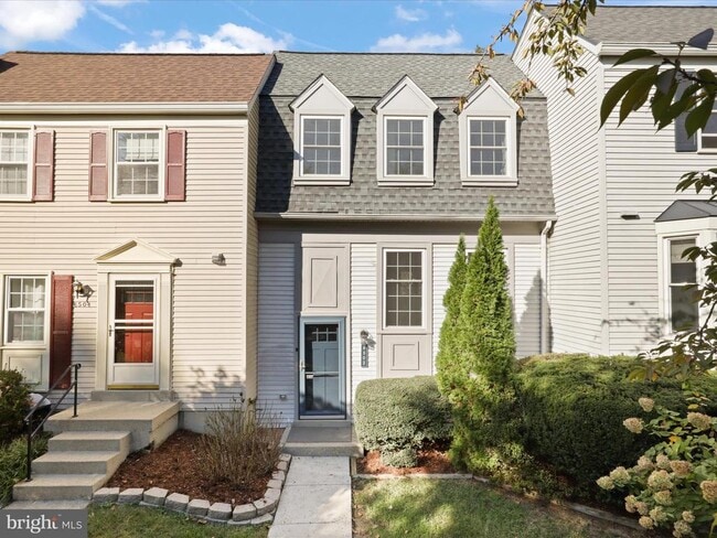 Building Photo - 6502 Coachleigh Way