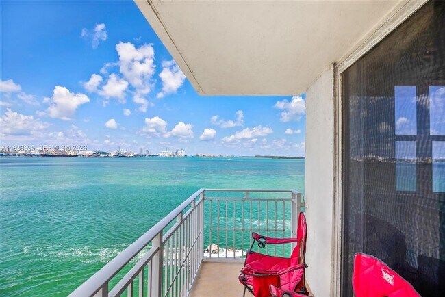 Building Photo - 770 Claughton Island Dr