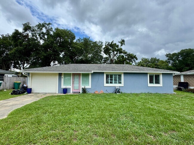 Primary Photo - REMODELED Eustis 2/2 with NO HOA!