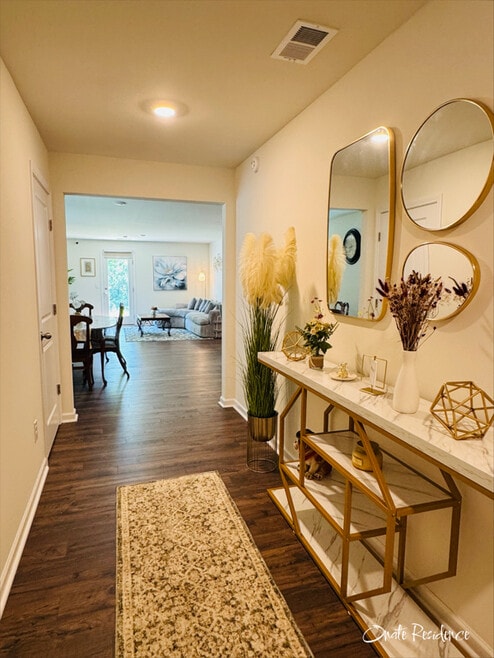 Building Photo - 21 Draft St