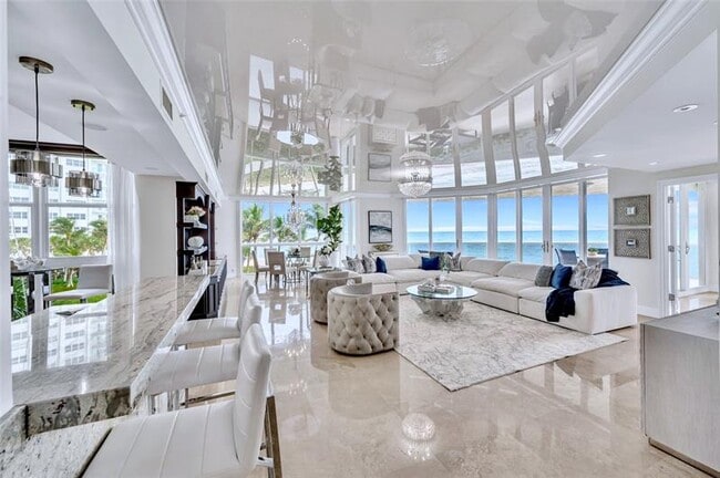 Building Photo - 3200 N Ocean Blvd