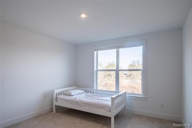 Building Photo - 5556 Hobart Ct