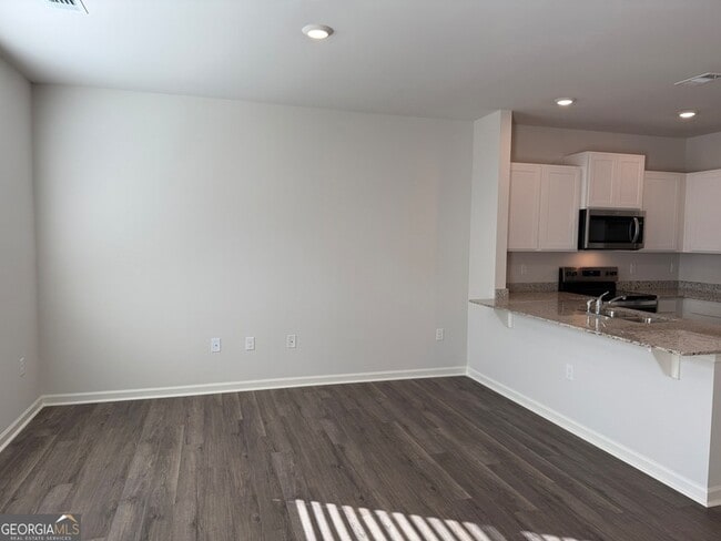 Building Photo - 15 Silverbell Ln NW